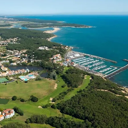 Maison Domaine Du Golf De Pierre Et Semesterbostad *